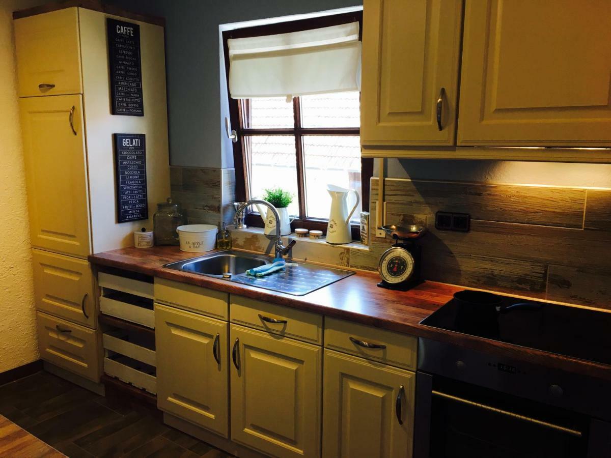 Gaestehaus Sellemols Ferienwohnung Tabakbauer Heuchelheim-Klingen ภายนอก รูปภาพ